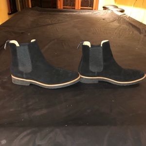 New republic suede Chelsea boot size 9